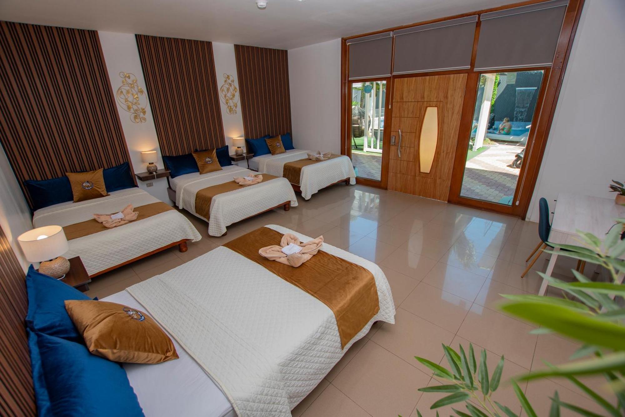 Blue Marlin Galapagos, Hotel & Spa Puerto Baquerizo Moreno Exterior photo